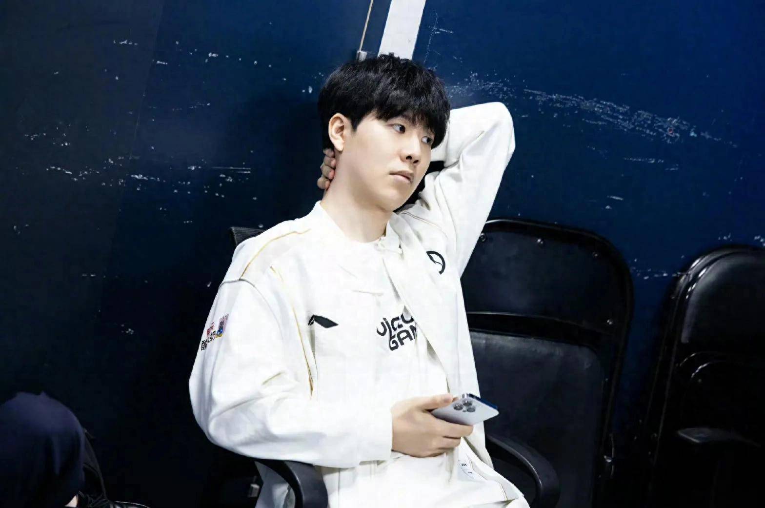 【重要】今晚7点OMG生死战！LNG vs OMG数据前瞻